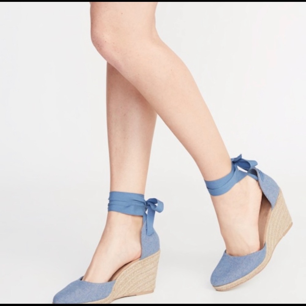 Chambray wedges